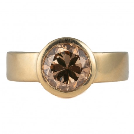 ANEL COM DIAMANTE