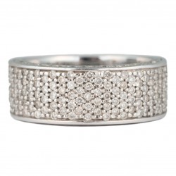 ANEL COM DIAMANTES