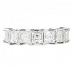 MEIA ALIANÇA DE DIAMANTES