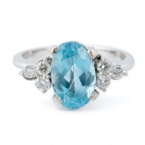 ANEL COM ÁGUA MARINHA E DIAMANTES