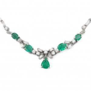 COLAR COM ESMERALDAS E DIAMANTES